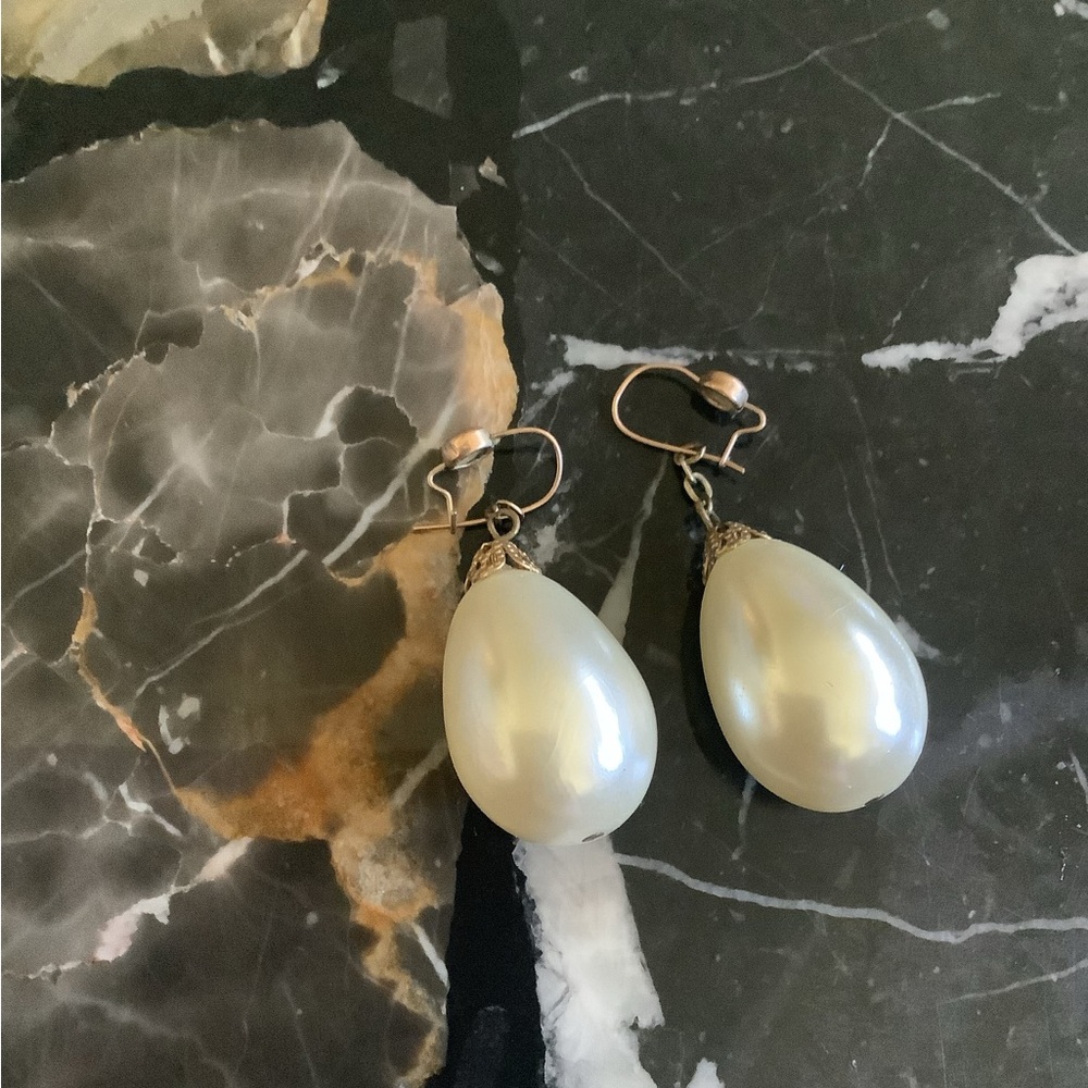 Vintage large tear drop pearl earrings 3 inches in length